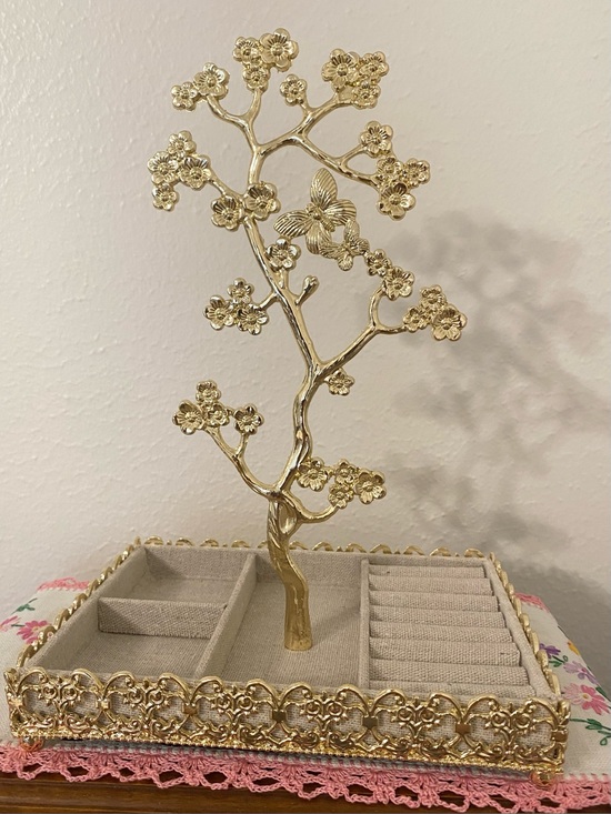 Other - Gold Floral Jewelry Organizer Tree with Fabric Tray
